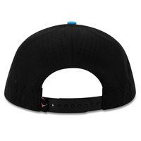 Custom 5 Panel Gorras Snapback Trucker Cap Laser-boring Nylon Perforado Performance Hat con parche de goma