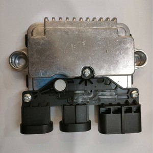 Módulo de relé automotriz Yunnuo A6029-001-01 con tres conectores para sistemas eléctricos de vehículos - Product Image 3