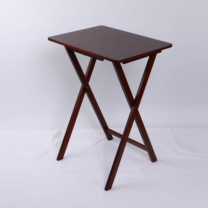 สีแดงเข้ม