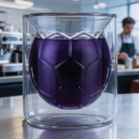 Tasses à café et à thé glacé en verre borosilicate de 250 ml (8,5 oz) en forme de ballon de football, mugs à café à double paroi en verre en forme de ballon de football