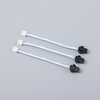 Kabel Harness Paralel Putih Biru Kustom dengan Konektor Jantan Hitam Konektor Betina Putih untuk Sambungan Sinyal Peralatan Elektronik