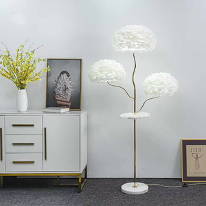 Lampe sur pied en cuivre nordique en forme de palmier avec plumes d'autruche, éclairage LED moderne pour la maison, l'hôtel, la chambre à coucher, le bureau, décoration - Product Image 2
