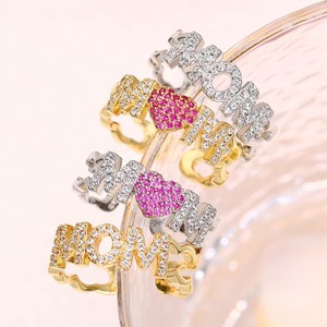 Anello a Farfalla per Donne, Design Semplice per Uso Quotidiano - Product Image 1