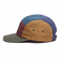 Casquette de camping vintage colorblock à 5 panneaux avec patch graphique abstrait, visière plate, boucle réglable, streetwear décontracté unisexe