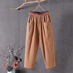 Vente <span class=keywords><strong>en</strong></span> gros <span class=keywords><strong>en</strong></span> usine Offre Spéciale pantalons grande taille pour femmes pantalons décontractés <span class=keywords><strong>en</strong></span> coton et <span class=keywords><strong>lin</strong></span> de couleur unie pour femmes - Product Image 3