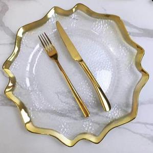 Vente en gros d'assiettes de présentation de luxe irrégulières dorées argentées et transparentes pour le service de table de mariage - Product Image 3