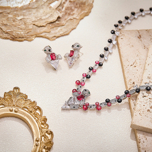 Set di <span class=keywords><strong>Gioielli</strong></span> con Collana e Orecchini a Triangolo con Stampa Leopardata, Stile Retrò con Rubini, per Ragazze, Abbinamento Quotidiano, Stile Punk, Set per Concerti - Product Image 4