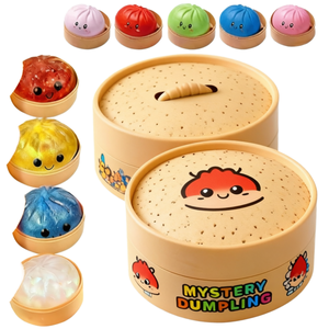 Grand jouet anti-stress souple en forme de boulette de vapeur simulée avec visage à paillettes et expression, à rebond rapide - Product Image 1