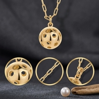 Collier pendentif en forme de balle de pickleball, bijoux d'inspiration sportive, idéal pour offrir en cadeau et pour un usage personnel, vente directe d'usine