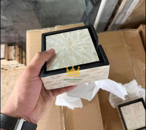 ที่รองแก้วหวายลายสั่งทำพิเศษ ประดับมุกทรงสี่เหลี่ยม งานแฮนด์เมด สำหรับตกแต่งโต๊ะสไตล์โมเดิร์นรักษ์โลก - Product Image 2