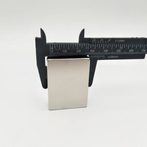 Imán de bloque de motor magnético permanente N35 personalizado Imanes a la venta - Product Image 5