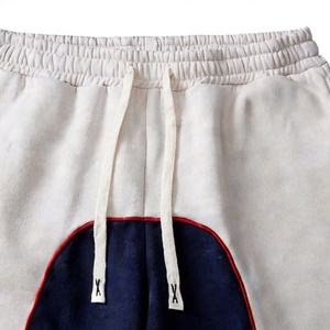 Conjunto de Camiseta y Pantalones Cortos de 2 Piezas para Hombre con Logotipo Personalizado, Tejido Grueso de 400 g/m², Estilo Urbano con Paneles en Contraste, 100 % Algodón para Verano - Product Image 3