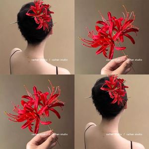 กิ๊บติดผมลายดอกไม้สีแดงสไตล์จีนโบราณ ดีไซน์พู่ห้อย ประดับตกแต่งอย่างสวยงาม - Product Image 2