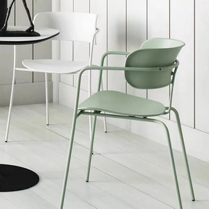 <span class=keywords><strong>Fauteuil</strong></span> moderne en plastique vert <span class=keywords><strong>sauge</strong></span> avec structure métallique tubulaire pour café - Product Image 1