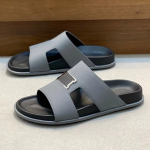 Designer Women Leather Sandals with Metal Buckle Flat Casual Slides Luxury Style Summer <b>Beach</b> <b>Shoes</b> for Lady Casual Slippers - Product Image 5