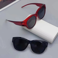 Lunettes de soleil Gelais légères avec protection UV400, verres polarisés rabattables à porter par-dessus des lunettes, monture TR90, verres TAC, couvercle rabattable