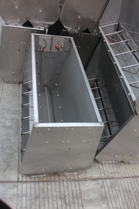 Giá Bán Buôn Máy Cấp Thức Ăn Tự Động Hai Hoặc Một Mặt Bằng Thép Không Gỉ Cho Trang Trại Lợn - Product Image 4