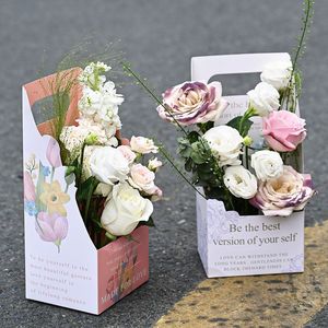 Caja de Cartón Blanca Portátil <span class=keywords><strong>para</strong></span> Flores, Embalaje con Detalles en Bronce, Material <span class=keywords><strong>para</strong></span> Arreglos Florales, Embalaje Estilo Diosa - Product Image 3