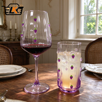 Verres à vin et verres à eau hauts en verre côtelé vintage, motif raisin 3D en relief, couleur violet, prix usine personnalisé, vente en gros