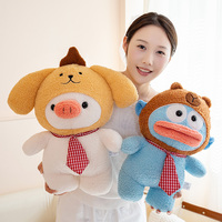 Peluche Cochon Tête de Requin OEM ODM, Adorable Poupée en Peluche Cochon avec Cravate à Carreaux Rouges pour Décoration Intérieure, Cadeaux pour Enfants et Soulagement du Stress