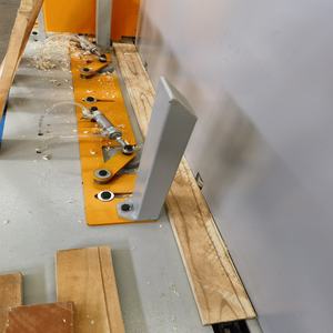 Machine à rainurer les bords de palettes en bois de type US, utilisant des palettes en bois - Product Image 2