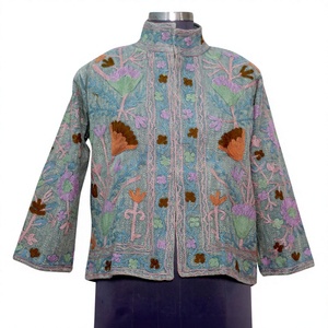 Blouson bomber vintage à motif floral, tricoté, multi-saisons, 100% coton, broderie Suzani, design dessiné à la main, respirant - Product Image 1