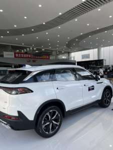 2025 di automobili pechino X7 PHEV veicolo ibrido elettrico ad alta velocità 180 km/h cambio automatico auto con guida a sinistra - Product Image 4