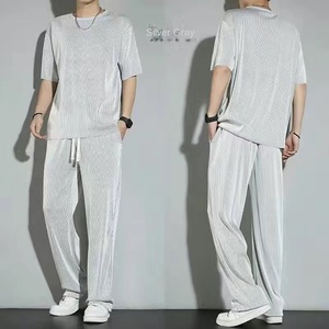 Pantaloni Top set Kpop tuta a maniche corte a quarti stile coreano T-Shirt <span class=keywords><strong>uomo</strong></span> abiti estivi estetici Cool <span class=keywords><strong>abbigliamento</strong></span> da <span class=keywords><strong>uomo</strong></span> - Product Image 2