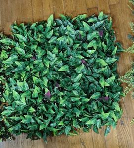 Panneau mural vert artificiel classique de 1x1m à très bas prix Stock à long terme Produit chaud Panneau mural en herbe de houx roux - Product Image 3