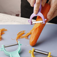 Ensemble de 3 éplucheurs manuels multifonctionnels en plastique pour fruits et légumes, pour la cuisine et la maison, comprenant un hachoir et une trancheuse à légumes