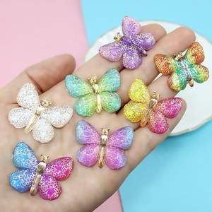 Venaliso-breloque de décoration pour ongles, feuille d'or colorée, en résine brillante, 3D, pour bricolage, accessoires pour manucure, 33*25mm - Product Image 1