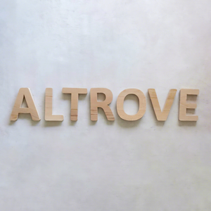 Letras Decorativas de Pared de Madera Modernas y Ecológicas Altrove, Forma Cuadrada, Hechas a Mano, Decoración para el Hogar - Product Image 1