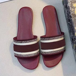 Sandales d'été de luxe pour femmes de grande marque, chaussures de luxe pour femmes, pantoufles très vendues - Product Image 3