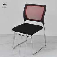 Vente en gros de chaises de bureau ergonomiques modernes en matière plastique pour la formation des clients et les réunions