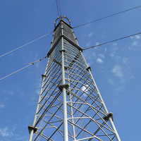 Tour métallique à treillis guyé en acier Q355B durable de 120 m pour la surveillance des parcs éoliens à grande échelle et mât de tour météorologique à haute stabilité