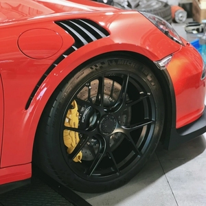 ล้อแม็กซ์ SHIN Forged Monoblock สำหรับรถยนต์นั่งส่วนบุคคล แบบ Center Lock สีดำ ขนาด 18 19 20 21 นิ้ว สำหรับรุ่น 991 911 GTS GT2 GT3 Turbo S 718 GT4 - Product Image 2