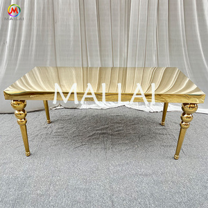 Tavolo da Pranzo di Lusso in Acciaio Inossidabile Dorato, Tavolo a Specchio Lucido per Matrimoni, Arredamento Nuziale - Product Image 1