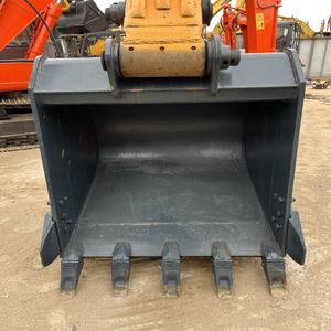 Excavatrice sur chenilles Hyundai 220 d'occasion, moteur et pompe d'origine, poids opérationnel de 22 tonnes, excellent état de fonctionnement - Product Image 2