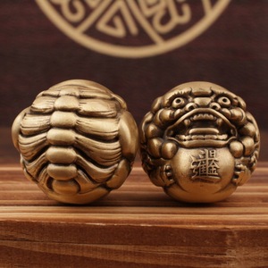 Figurita de Latón Pixiu, Par de Figuras Redondas Feng Shui, Objeto Decorativo para el Hogar, Regalo de Año Nuevo Chino, Coleccionable de Alta Calidad - Product Image 2