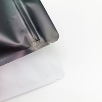 Vente en gros en stock 3.5g noir blanc 4*5 pouces pochette debout mate sac refermable stockage des aliments en mylar sacs d'emballage à fermeture éclair