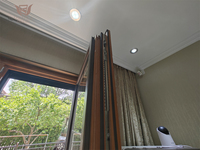 Ventanas Abatibles Horizontales de Madera Revestida de Aluminio con Rotura de Puente Térmico para Uso Exterior en Villas, Ahorro Energético, Fácil Instalación