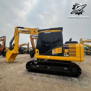 Excavatrice Komatsu PC130 de 13 tonnes, d'occasion, de marque japonaise, moteur Cummins, excavatrice sur chenilles, petite excavatrice d'occasion, provenance Japon. - Product Image 4