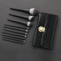 10 Pcs Noir Mat Cosmétique Pinceaux de Maquillage Vegan Synthétique Marque Privée Fond de Teint Poudre Ensemble de Pinceaux de Maquillage de Luxe avec Sac