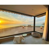 Fenêtre à persiennes en aluminium fixe au sol et au plafond, grand panneau de verre, vue panoramique, isolation thermique, insonorisation, certifiée Energy Star