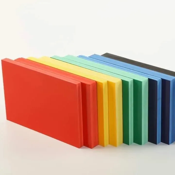 Folhas de plástico de PVC coloridas para placas de espuma de PVC vermelho preto verde azul amarelo 3mm 5mm 8mm Espessura 1220*2440mm 4FT*8FT