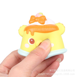 PU Cake Bear Shape Slow <b>Rebound</b> Toy Cartoon Decor Gift for Kids 2-4 Years Unisex - Product Image 1