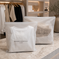 Sacs à fermeture éclair givrés personnalisés, écologiques et recyclables, pour l'emballage de vêtements et de textiles, fournisseur d'usine en gros
