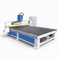 Routeur CNC 2030 avec table en profilé aluminium et rouleau de pression pour la sculpture et le travail en relief sur portes en bois