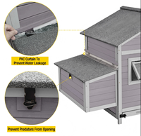 Poulailler en bois teinté foncé, robuste et moderne, avec nichoirs surélevés, écologique, imperméable, toutes saisons, pour jardin