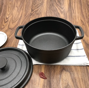 Offre Spéciale 28cm grande marmite à soupe en fonte avec couvercle casserole noire à revêtement d'huile végétale <span class=keywords><strong>pour</strong></span> cuisinière à gaz Compatible avec l'induction - Product Image 4